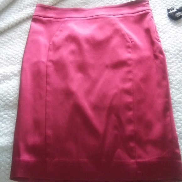 Skirt from marciano only warn once . - Picture 3 of 7